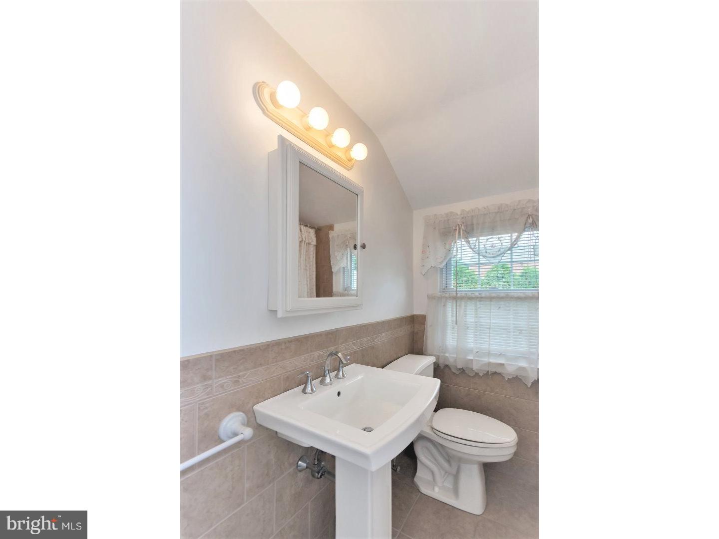 125 Flintlock Road Drexel Hill, PA 19026 - Photo 19 of 21