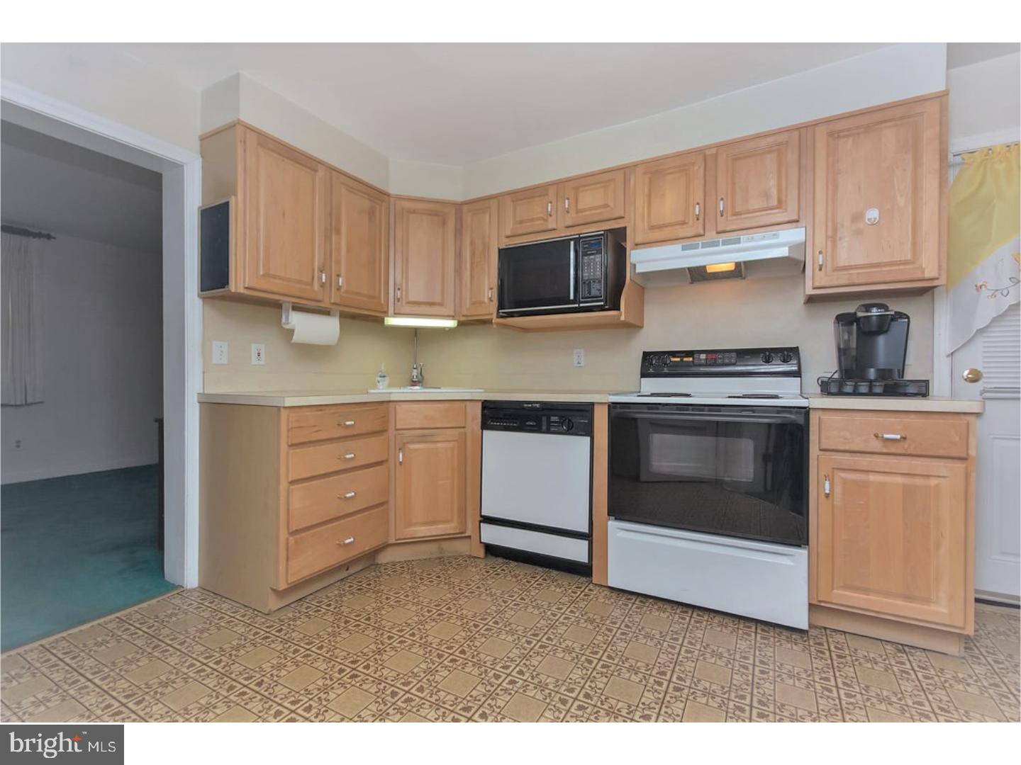 125 Flintlock Road Drexel Hill, PA 19026 - Photo 8 of 21