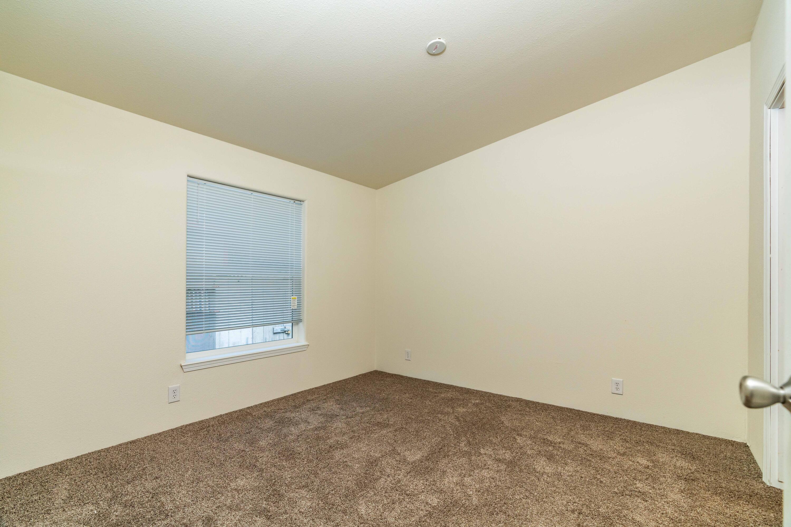60901 Brosterhous Road, Unit 719 Bend, OR 97702 - Photo 7 of 14 The Pines #719, Bend-23