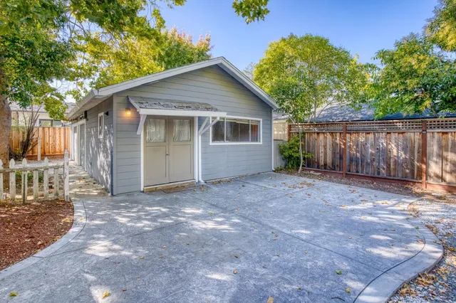 $5,500 | 15965 Blossom Hill Road, Los Gatos, CA 95032