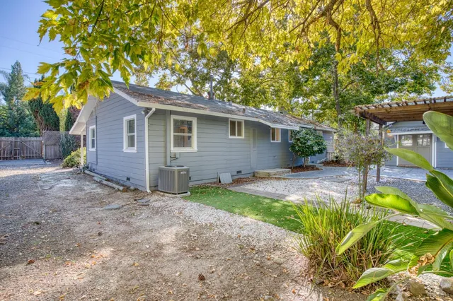 $5,500 | 15965 Blossom Hill Road, Los Gatos, CA 95032