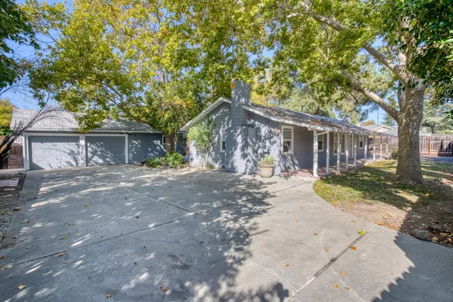 $5,500 | 15965 Blossom Hill Road, Los Gatos, CA 95032