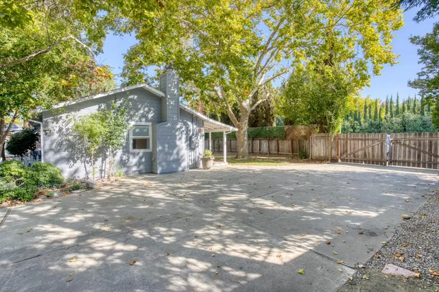 $5,500 | 15965 Blossom Hill Road, Los Gatos, CA 95032