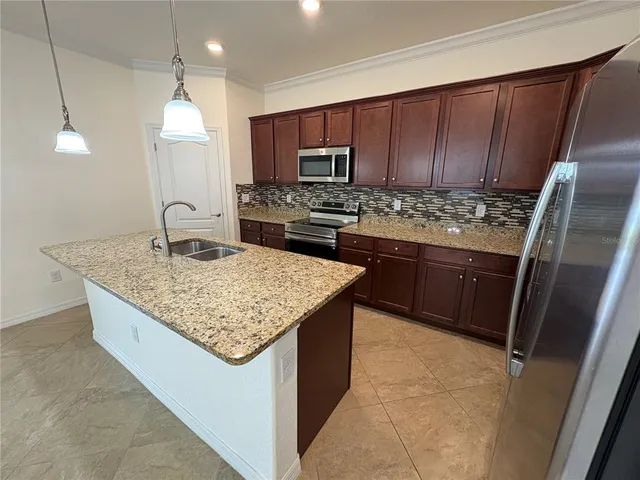 $2,650 | 530 Fire Bush Court, Bradenton, FL 34212