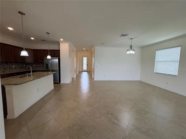 $2,650 | 530 Fire Bush Court, Bradenton, FL 34212