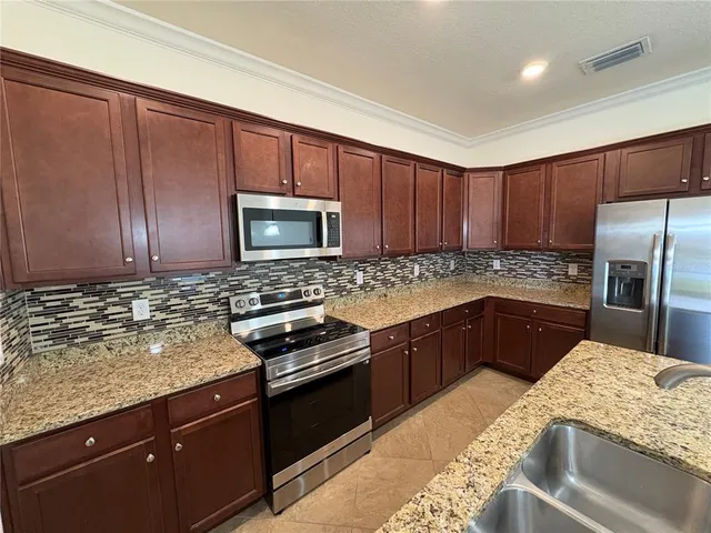 $2,650 | 530 Fire Bush Court, Bradenton, FL 34212