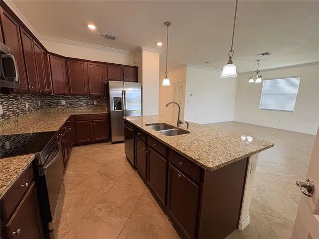 $2,650 | 530 Fire Bush Court, Bradenton, FL 34212