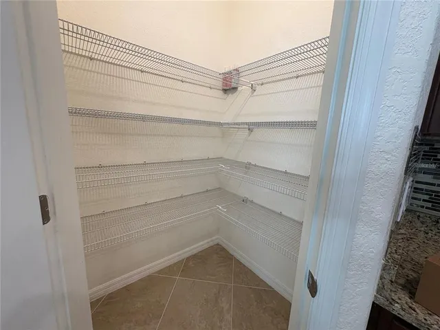 $2,650 | 530 Fire Bush Court, Bradenton, FL 34212