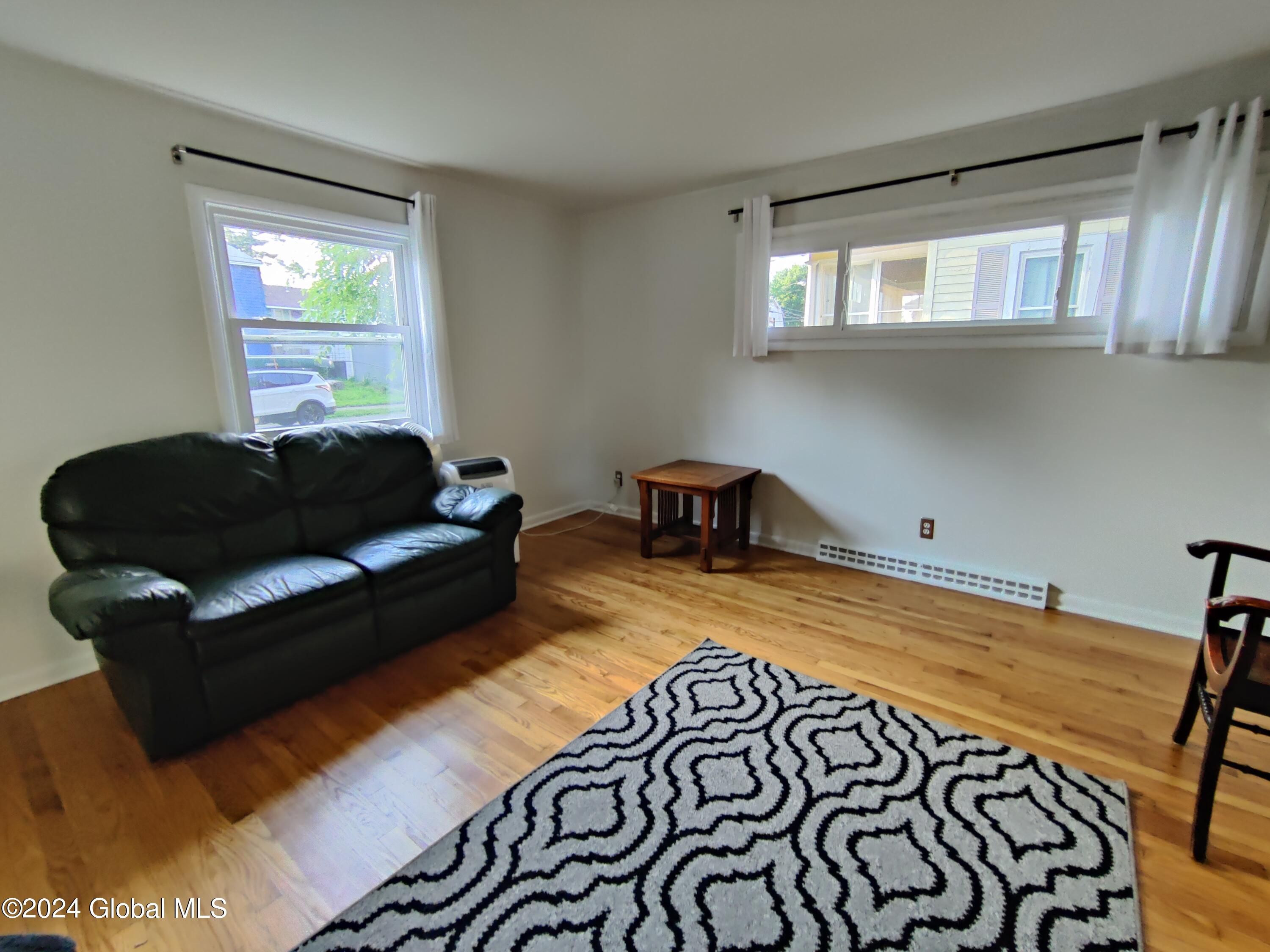 1992 10th Street Rensselaer, NY 12144 - Photo 6 of 16 Livingroom