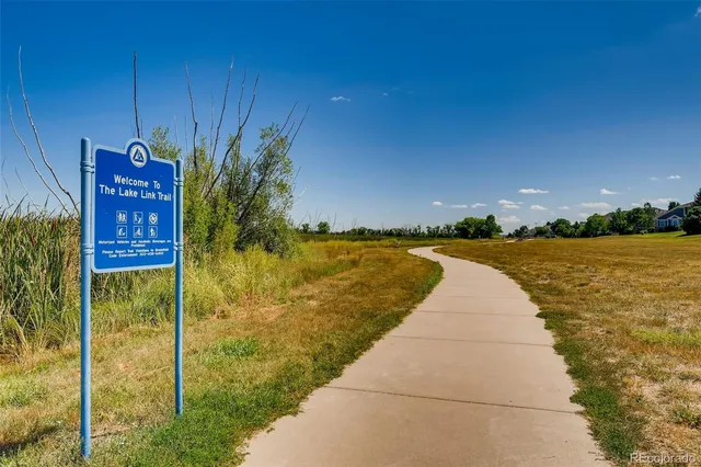 a view of building with outdoor space