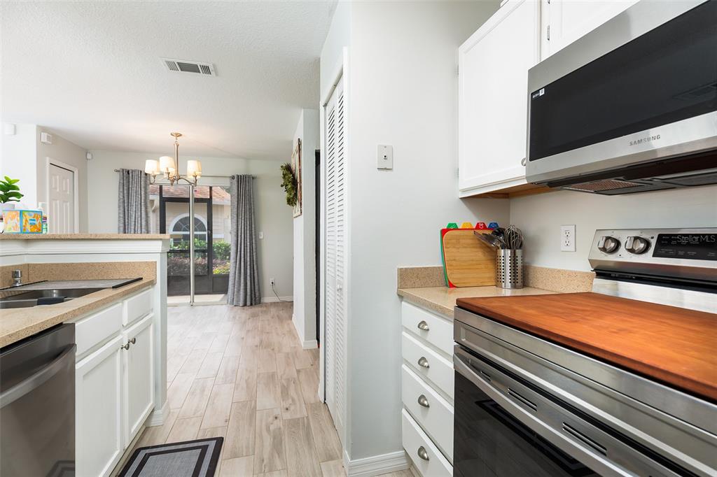 713 Sandy Court, Unit 371 Altamonte Springs, FL 32714 - Photo 7 of 17