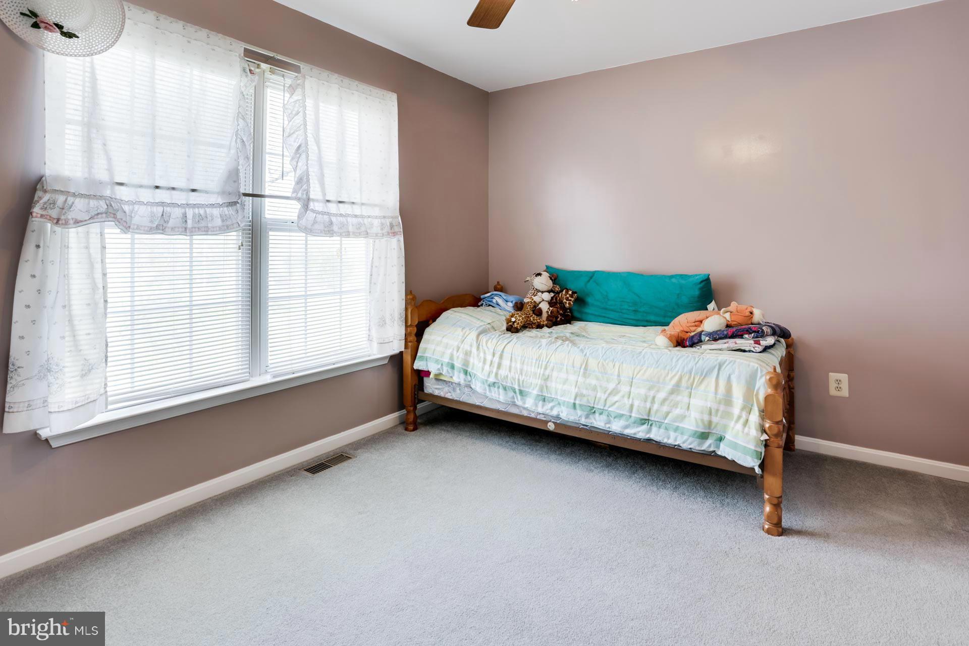 9494 Ridgeview Drive Columbia, MD 21046 - Photo 17 of 25 Bedroom
