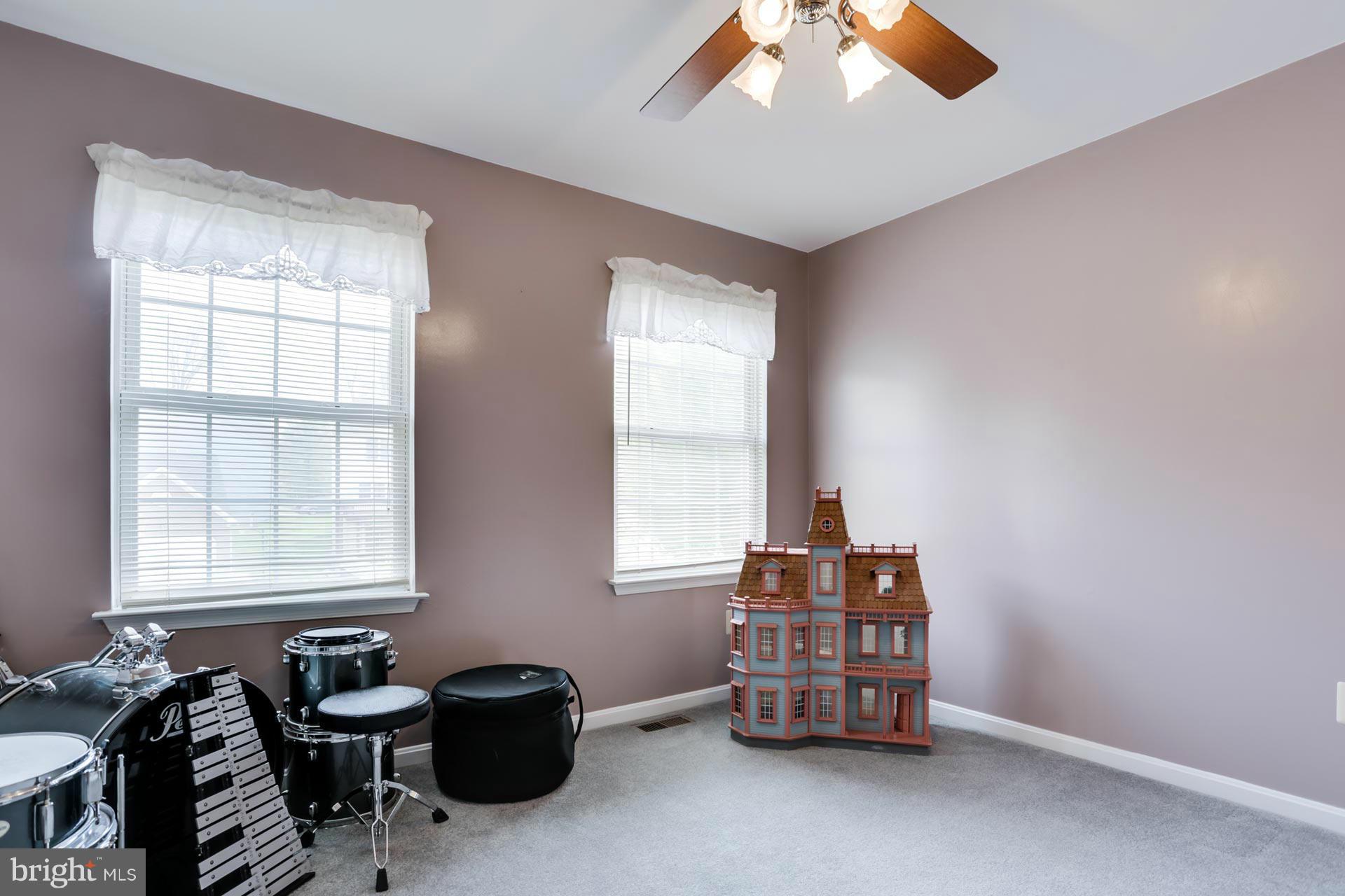 9494 Ridgeview Drive Columbia, MD 21046 - Photo 19 of 25 Bedroom
