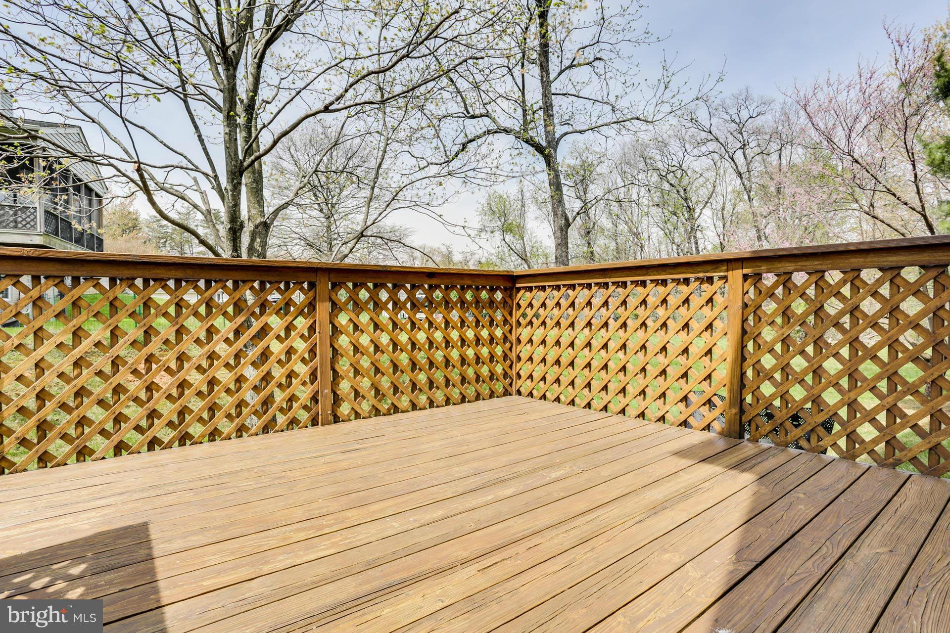 9494 Ridgeview Drive Columbia, MD 21046 - Photo 25 of 25 Exterior (Rear)