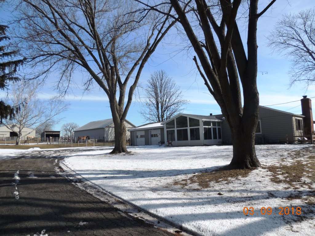 895 Gleasman Road Roscoe, IL 61073 - Photo 1 of 25 Gallery Image 1