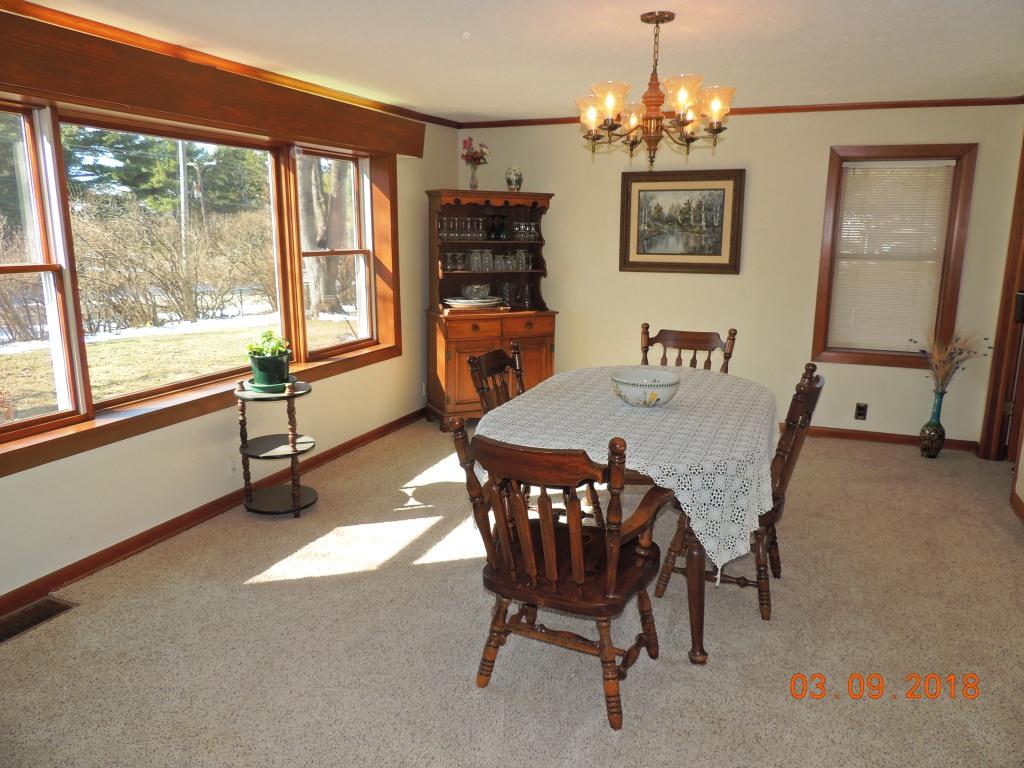 895 Gleasman Road Roscoe, IL 61073 - Photo 4 of 25 Gallery Image 4