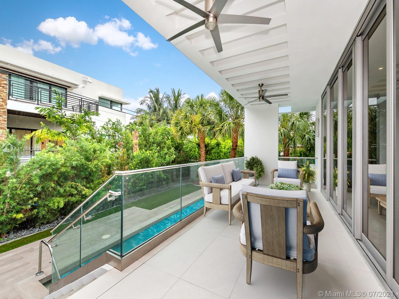 761 Glenridge Road Key Biscayne, FL 33149 - Photo 7 of 19 a outdoor space with furniture