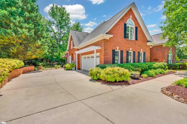 $850,000 | 9 Beckworth Drive, Taylors, SC 29687