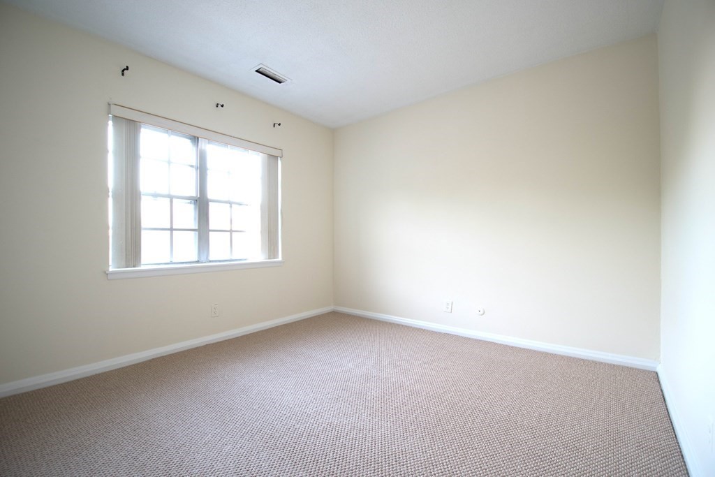 215 Lake Shore Road, Unit 4 Boston, MA 02135 - Photo 5 of 6