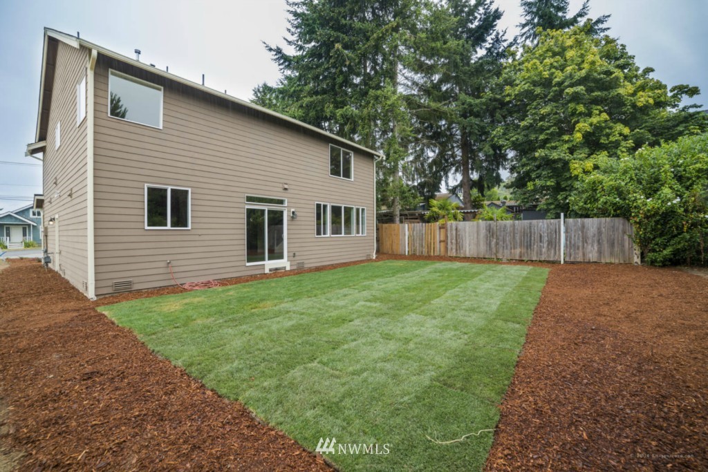 7926 Vernon Road Lake Stevens, WA 98258 - Photo 3 of 25 Gallery Image 3