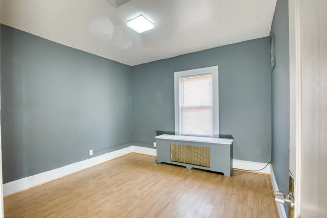 $1,550 | 103 Hungerford Street, Hartford, CT 06106