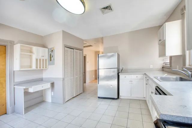 $1,550 | 103 Hungerford Street, Hartford, CT 06106