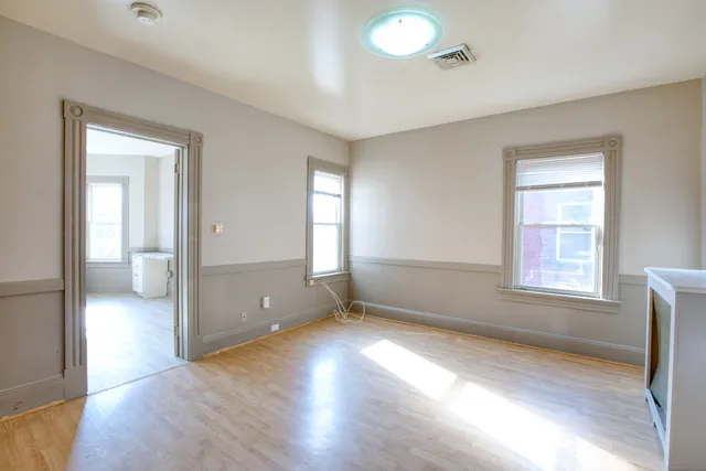 $1,550 | 103 Hungerford Street, Hartford, CT 06106