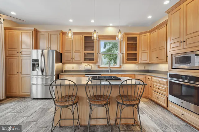 $4,500 | 317 West College Terrace, Frederick, MD 21701