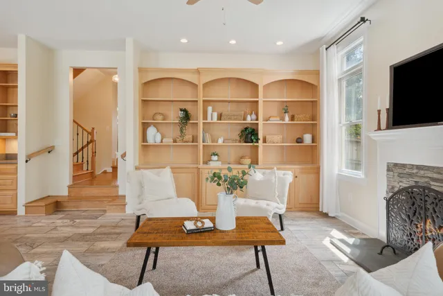 $4,500 | 317 West College Terrace, Frederick, MD 21701