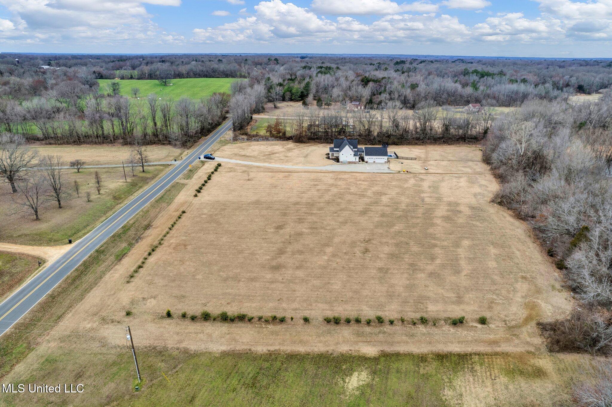 Countyline Desoto Road Road Coldwater, MS 38618 - Photo 2 of 5 54-web-or-mls-DJI_0805