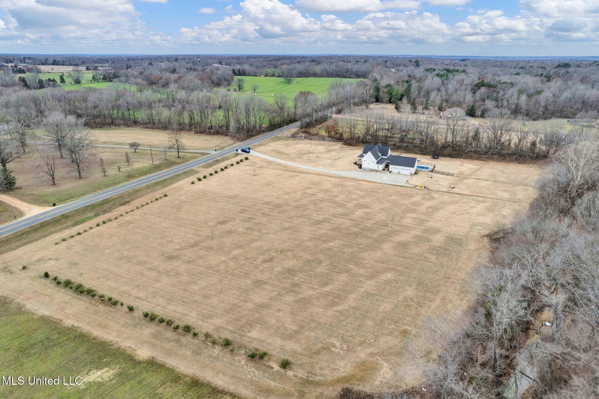 Countyline Desoto Road Road Coldwater, MS 38618 - Photo 3 of 5 55-web-or-mls-DJI_0808