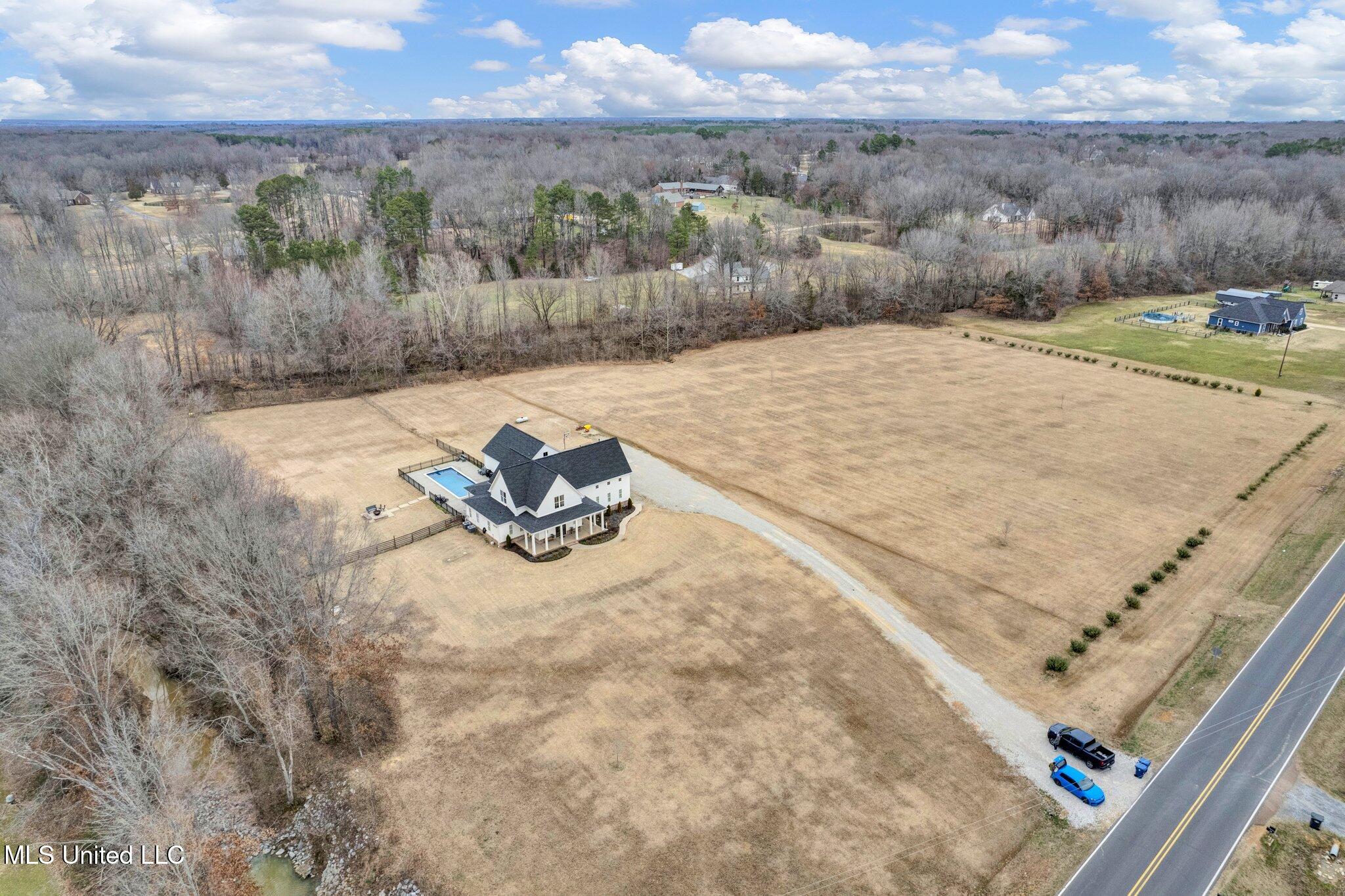 Countyline Desoto Road Road Coldwater, MS 38618 - Photo 4 of 5 56-web-or-mls-DJI_0811