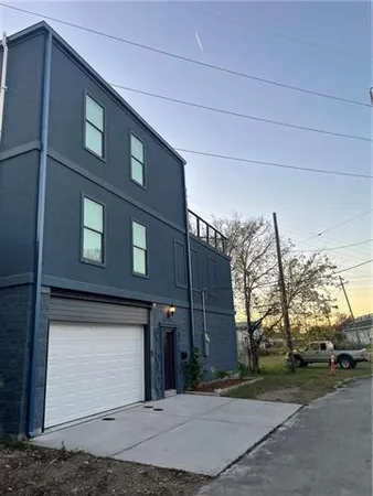 $2,800 | 8906 Plum Street, New Orleans, LA 70118
