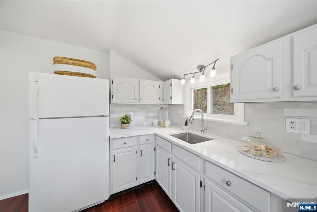 386 Kinderkamack Road Oradell, NJ 07649 - Photo 1 of 18