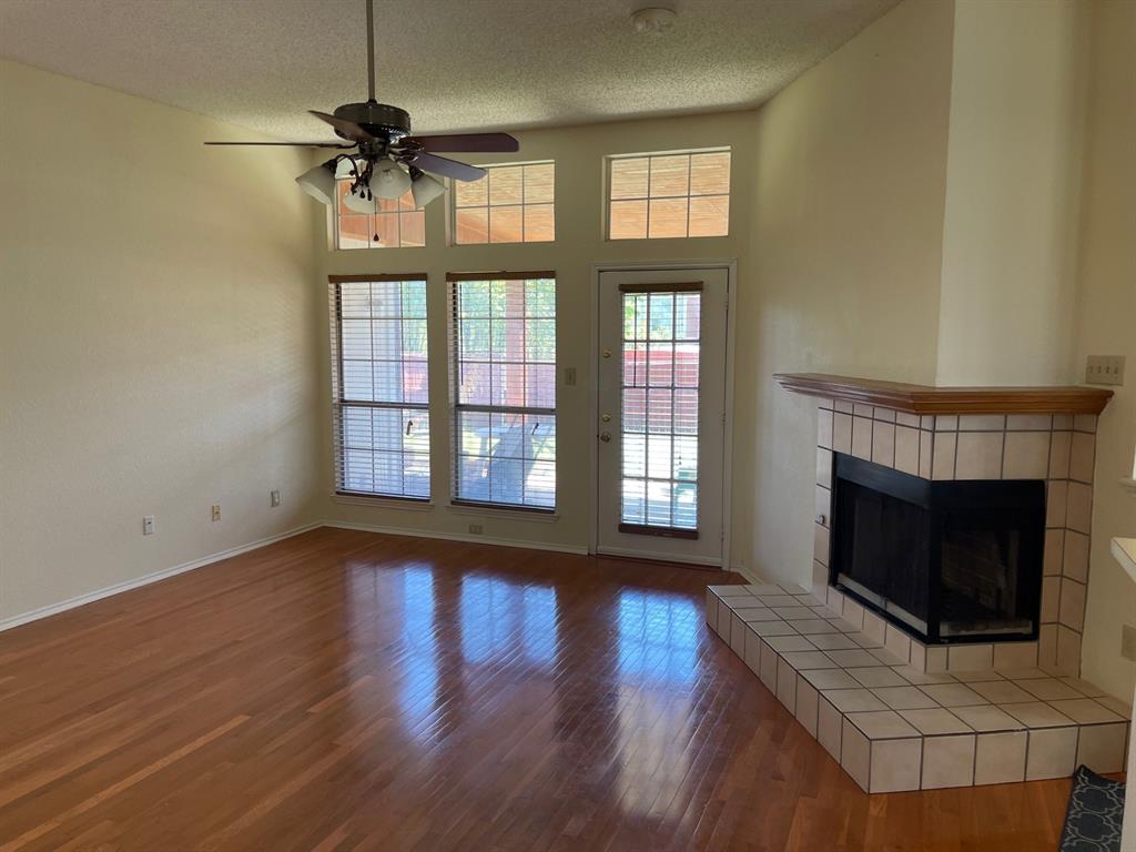 1520 Mission Ridge Trail Carrollton, TX 75007 - Photo 4 of 19