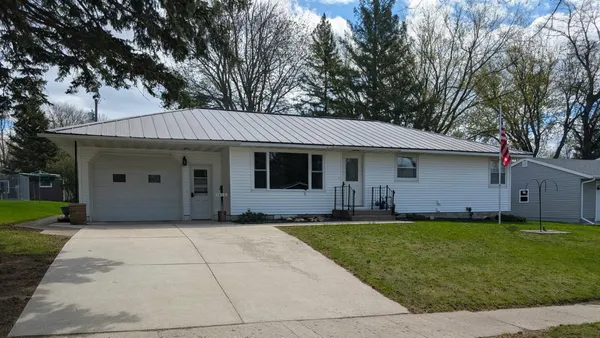 $199,900 | 1430 North 4th Street, Montevideo, MN 56265