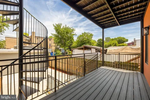 $850,000 | 1128 Morse Street Northeast, Unit 1, Washington, DC 20002