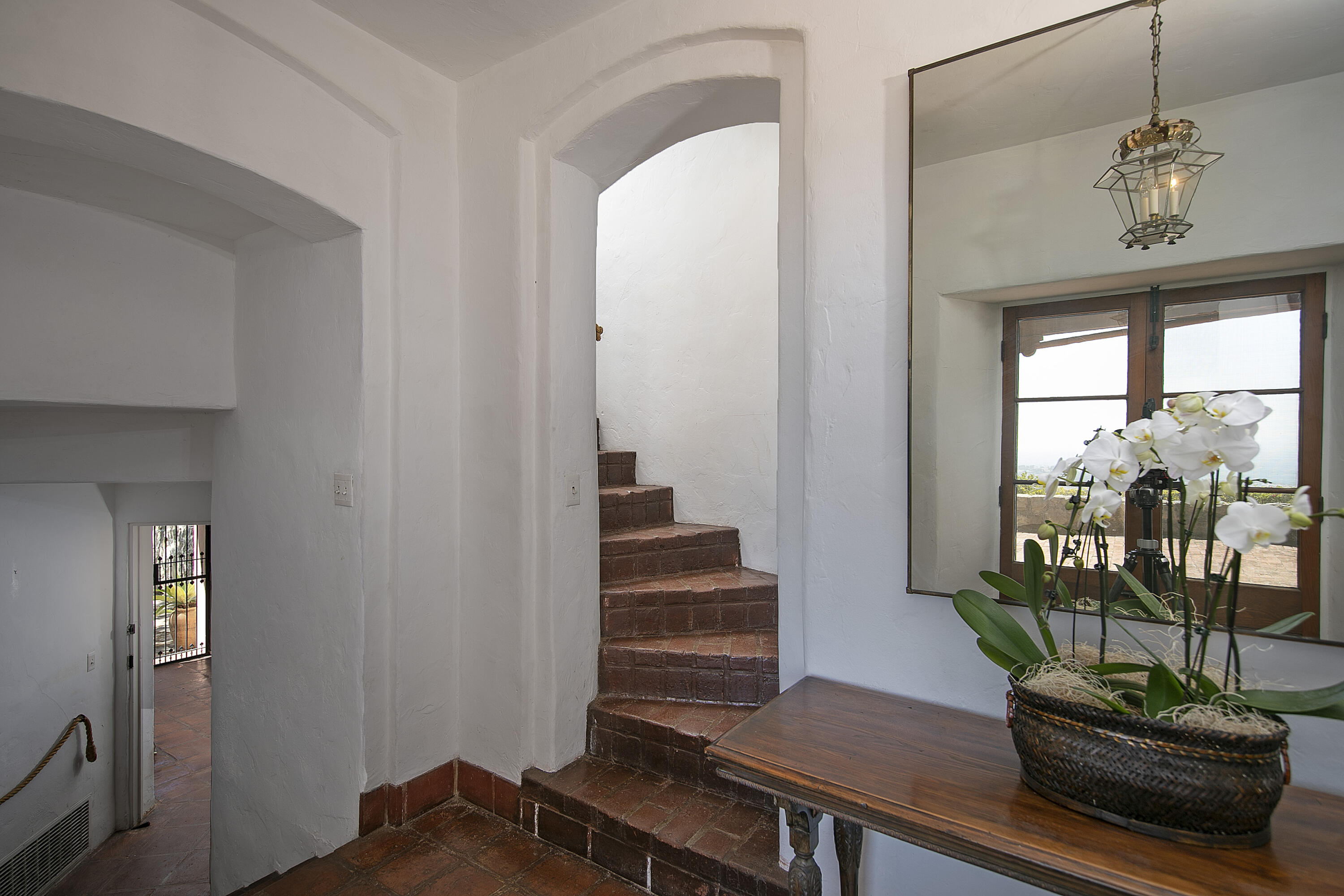 903 Arbolado Road Santa Barbara, CA 93103 - Photo 14 of 33 07