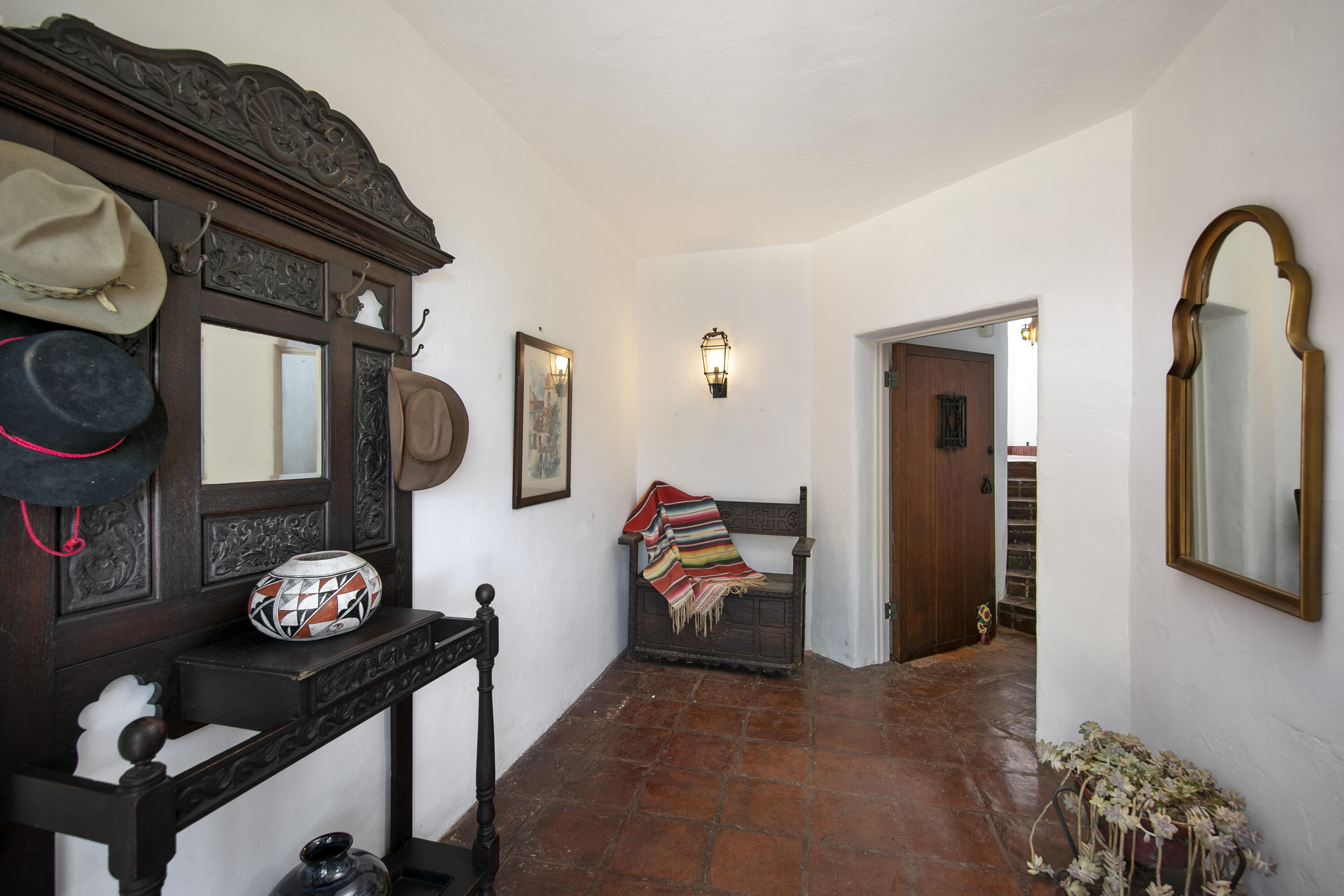 903 Arbolado Road Santa Barbara, CA 93103 - Photo 5 of 33 11