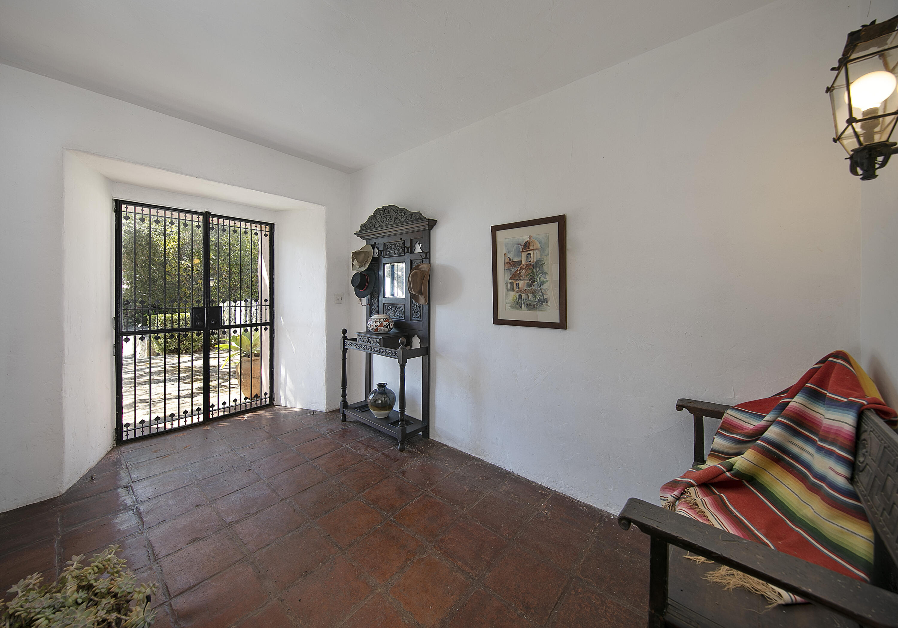 903 Arbolado Road Santa Barbara, CA 93103 - Photo 6 of 33 13