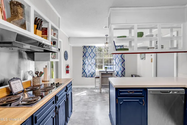 $2,000 | 1204 Londonderry Lane, Ocean Springs, MS 39564