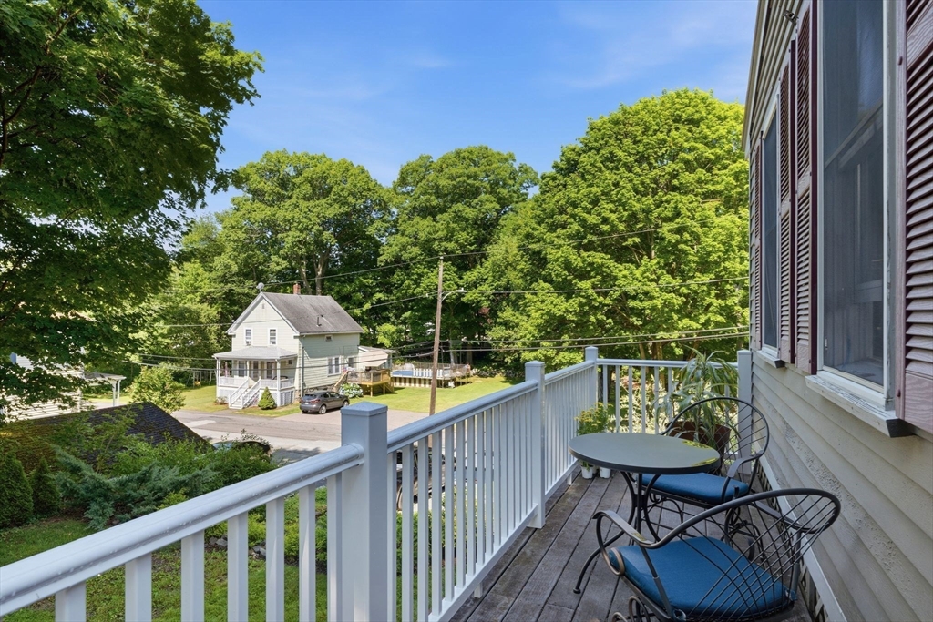 11 Friend Street Beverly, MA 01915 - Photo 19 of 37