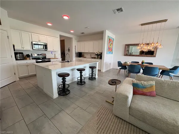 $4,100 | 2458 Orchard Street, Naples, FL 34120