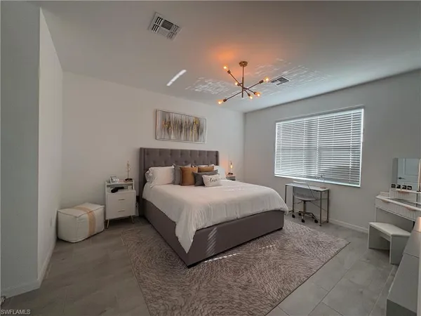 $4,100 | 2458 Orchard Street, Naples, FL 34120