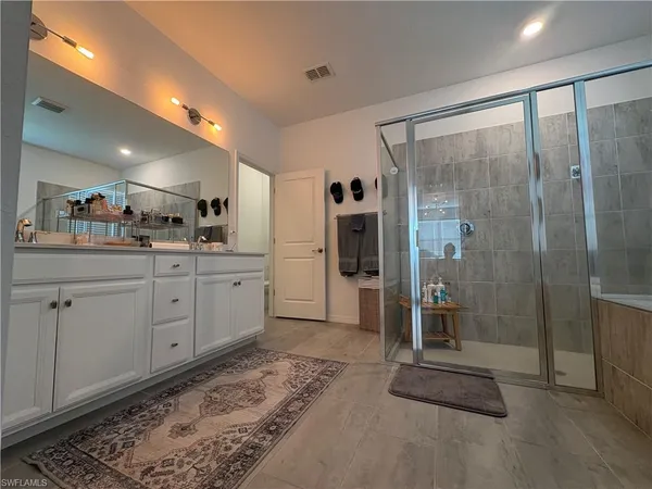$4,100 | 2458 Orchard Street, Naples, FL 34120