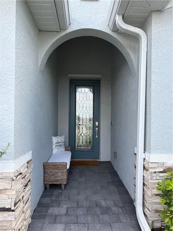 $4,100 | 2458 Orchard Street, Naples, FL 34120