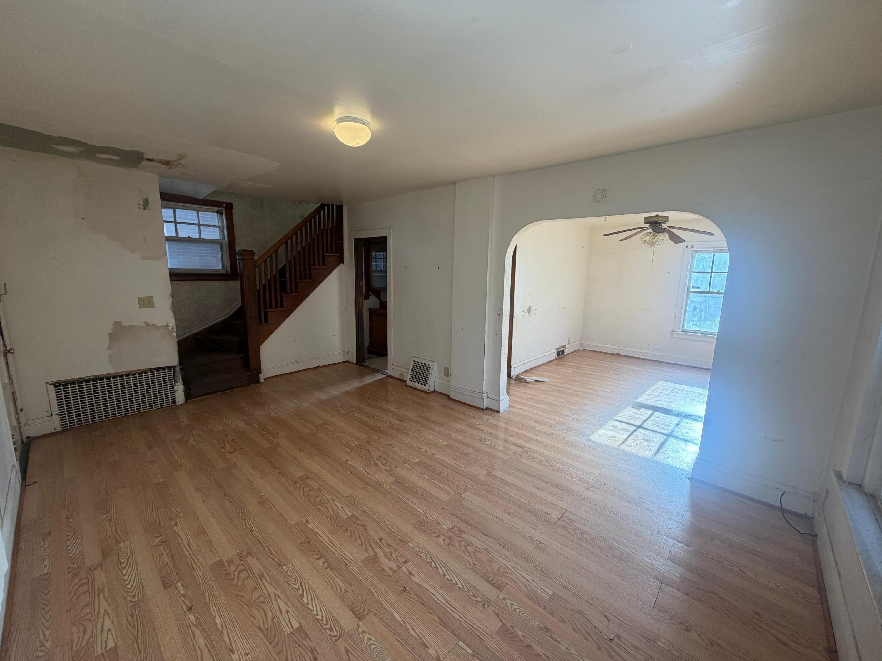 809 Pierce Street Gary, IN 46402 - Photo 3 of 21 3000x2250