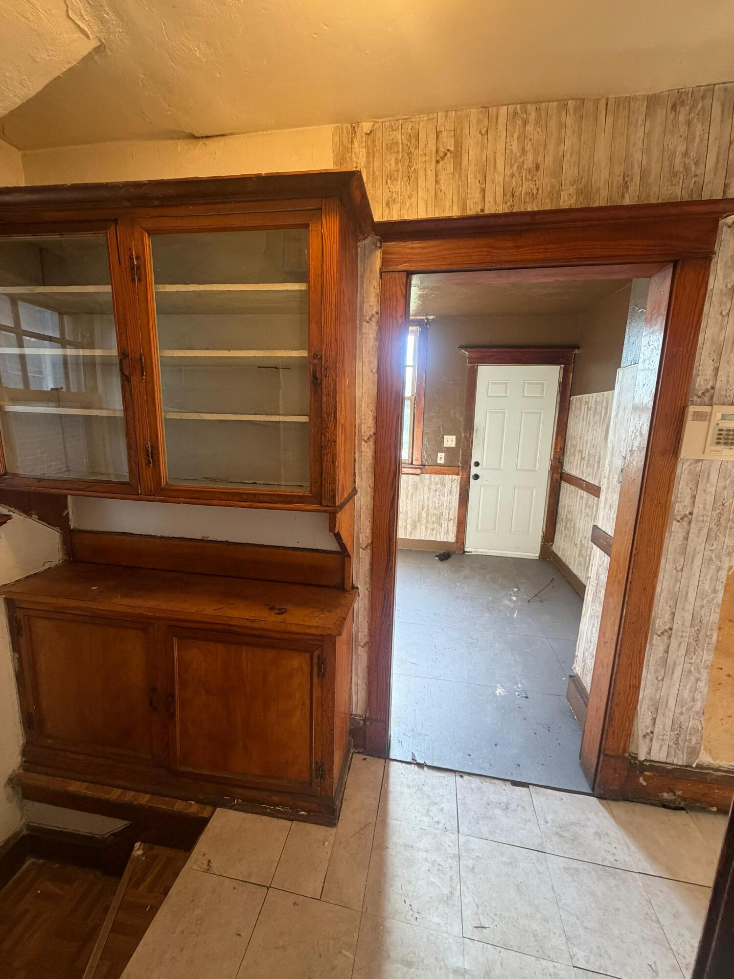 809 Pierce Street Gary, IN 46402 - Photo 7 of 21 1500x2000