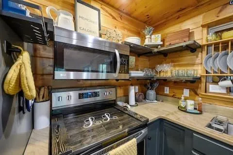 $350,000 | 209 Pinyon Road, Broken Bow, OK 74728