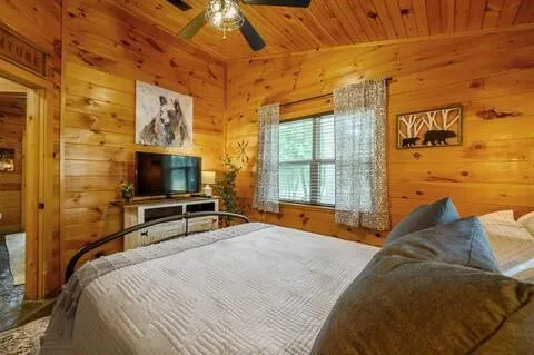 $350,000 | 209 Pinyon Road, Broken Bow, OK 74728